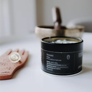 bougie-artisanale-cire-vegetale-litho-serenite-boite-140-g